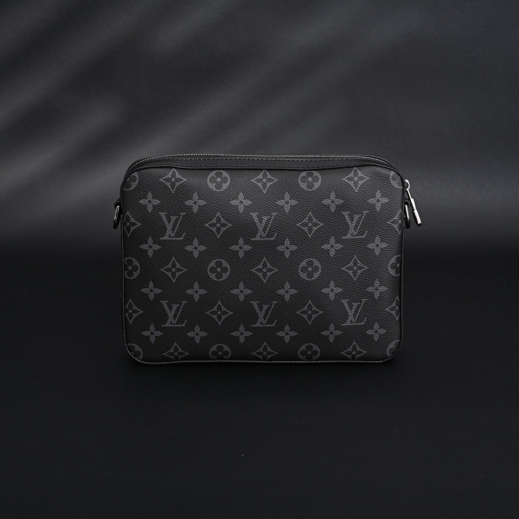 Louis Vuitton Discovery Pochette MM – Monogram Eclipse